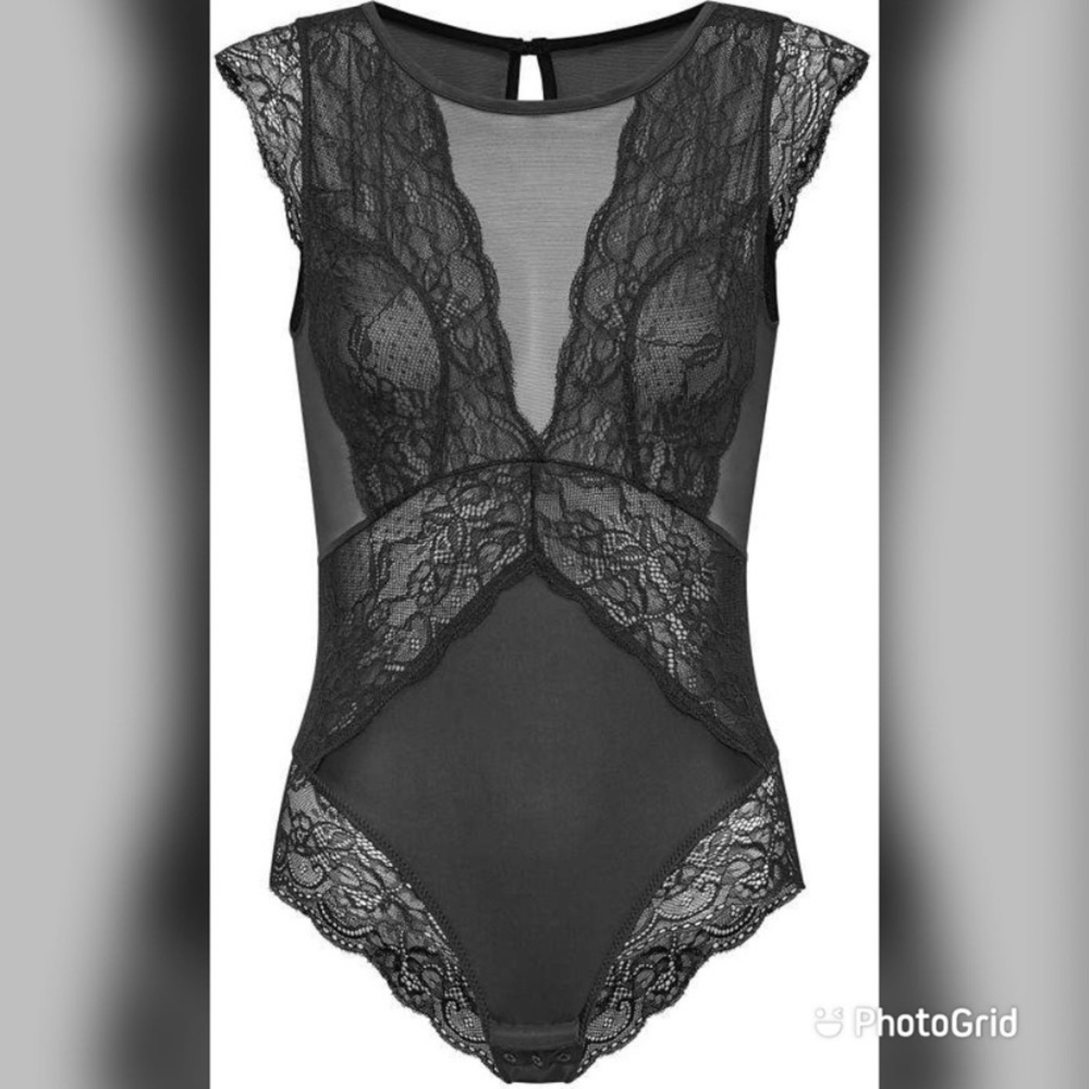 💓LAST ONE💓 Sam Edelman Black Mesh Cap Sleeve Bodysuit (S) - Picture 2 of 9